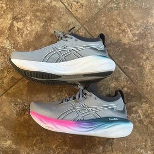 Women's Asics Gel-Nimbus 25
